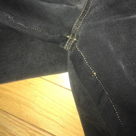 - ⚫️Woman's Black Size 3 Jeggings⚫️ 20 sale - Picture 6 of 6